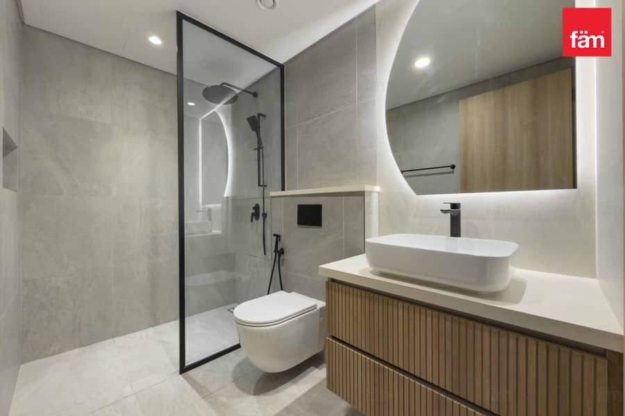 CORNER UNIT | BIGGEST LAYOUT | PRIMUIM LIVING - Image 15