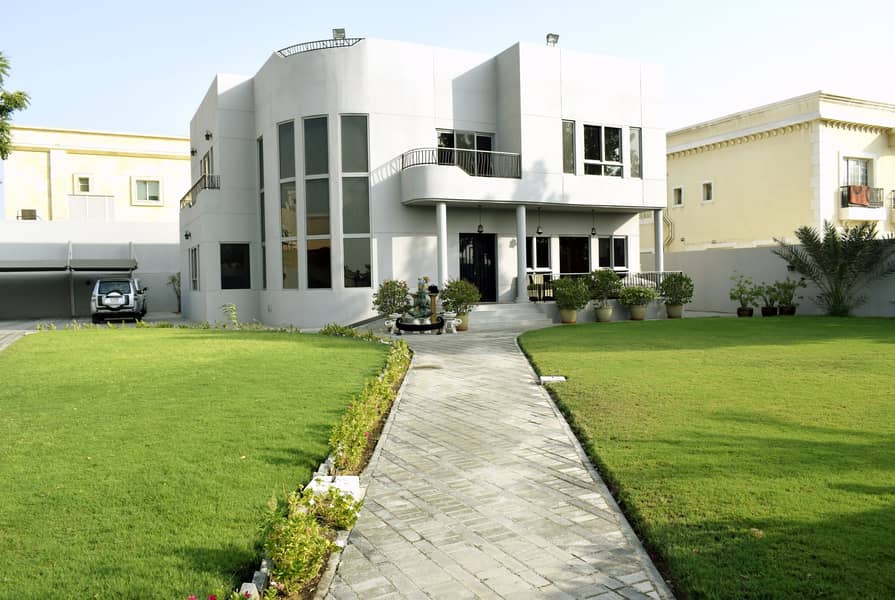 Independent 4 BED + Maid Villa|Big Garden|Barsha 3