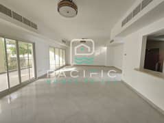 فیلا في بيتي،قرية الحمراء 4 غرف 125000 درهم - 13905105