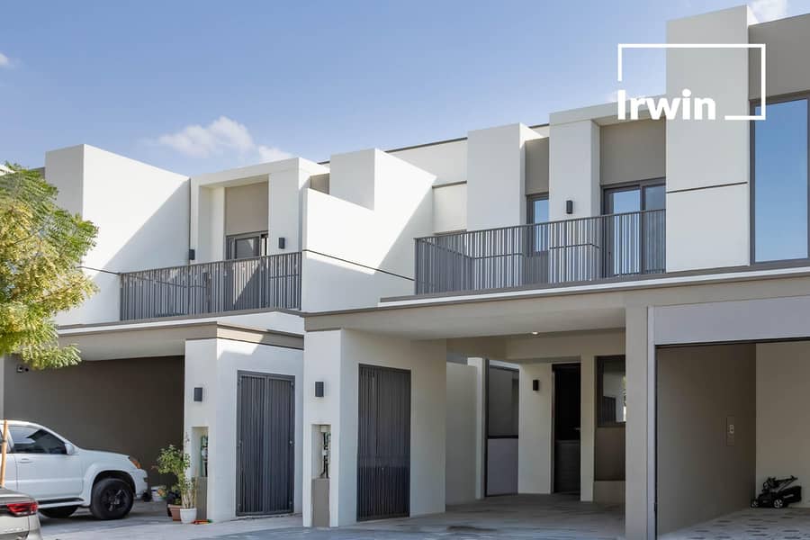 Fully Extended | Park Facing | Landscaped Fully Extended | Park Facing | Landscaped