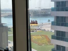 شقة لقطة غرفة وصالة مع إطلالة على بحيرة الخان، مخرج دبي.