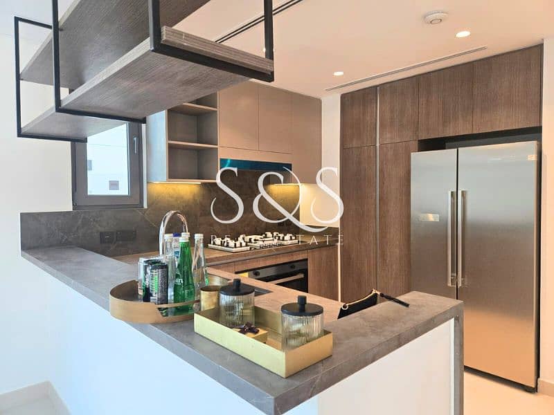 5BR+Study | Upgraded Unit | Solar Panels Installed