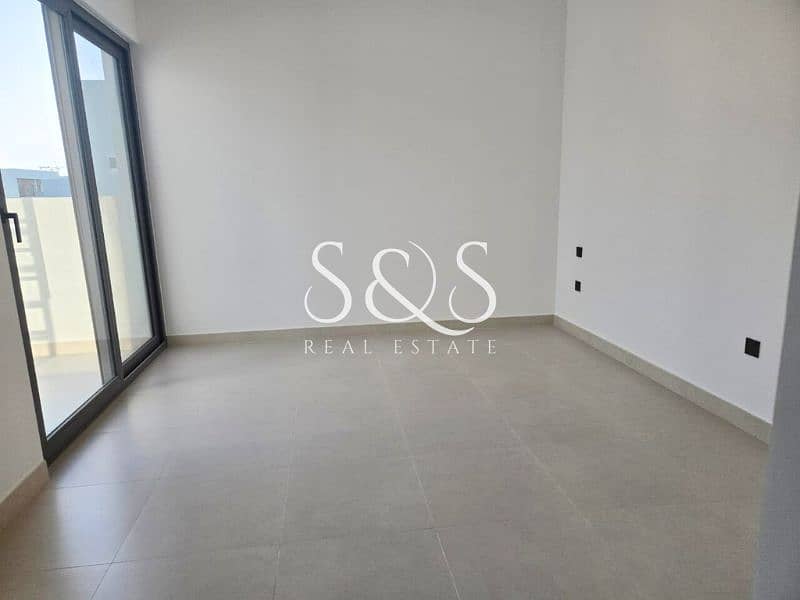 5BR+Study | Upgraded Unit | Solar Panels Installed - Image 8