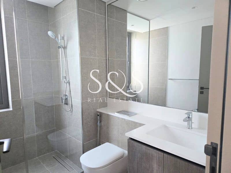 5BR+Study | Upgraded Unit | Solar Panels Installed - Image 9