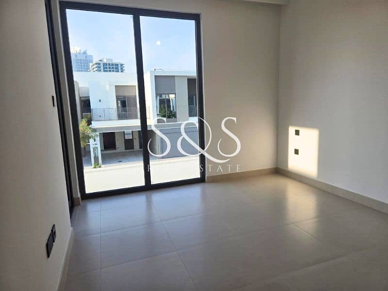 5BR+Study | Upgraded Unit | Solar Panels Installed - Image 10