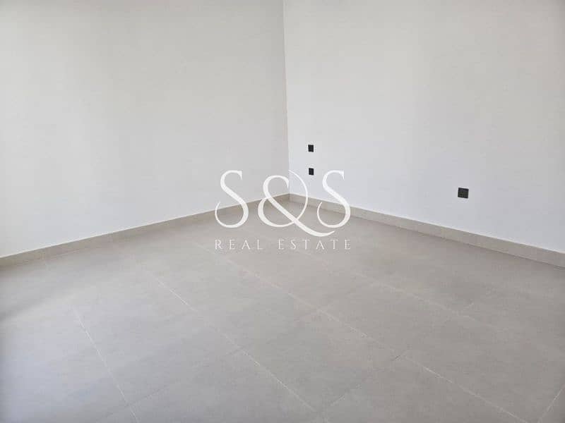 5BR+Study | Upgraded Unit | Solar Panels Installed - Image 12