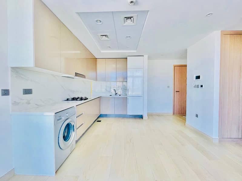 Ultra-Luxury 1 BHK for Sale | Full Burj Khalifa View | Chiller Free | Lagoon Community | Azizi Riviera - Image 14