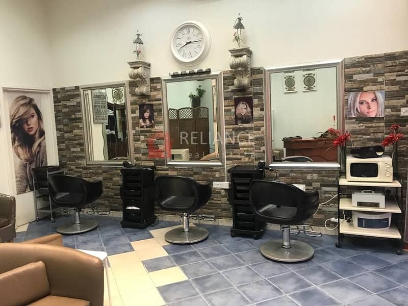 Fully Fitted I Ladies Salon Shop on Main Street