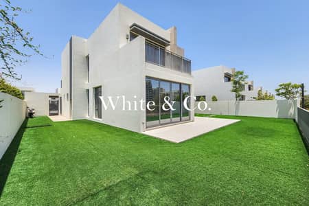 4 Bedroom Villa for Sale in Dubai South, Dubai - Single row | Stand Villa | Golf Course Community 4 Bedroom Villa for Sale in Dubai South, Dubai - Single row | Stand Villa | Golf Course Community