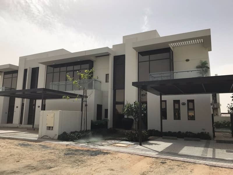 5 Bedrooms Villa| Ready To Move | With Payment Plan 5 Bedrooms Villa| Ready To Move | With Payment Plan