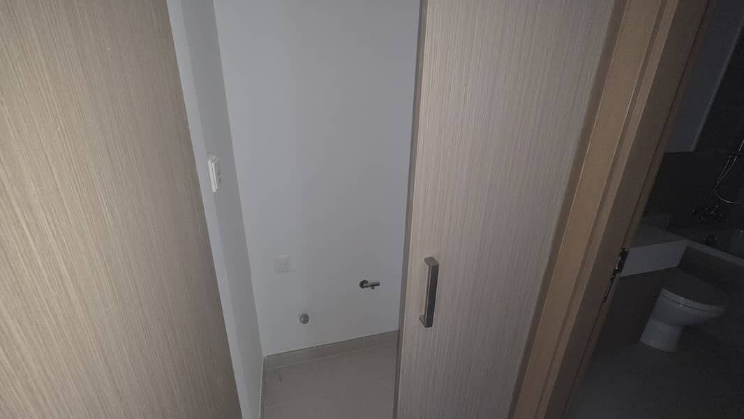 10 487722. jpg