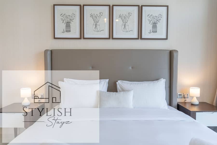 15 Avanti bedroom bed symetrical. jpg
