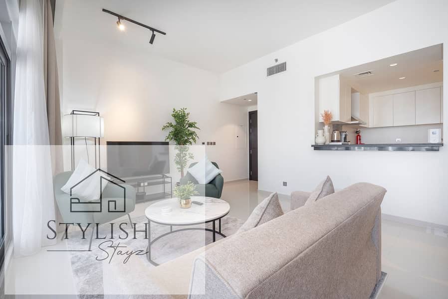 17 Avanti living room - seating area. jpg