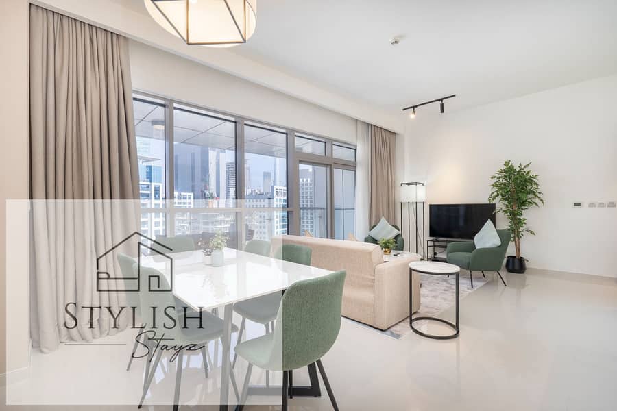 4 Avanti living room overview 2. jpg