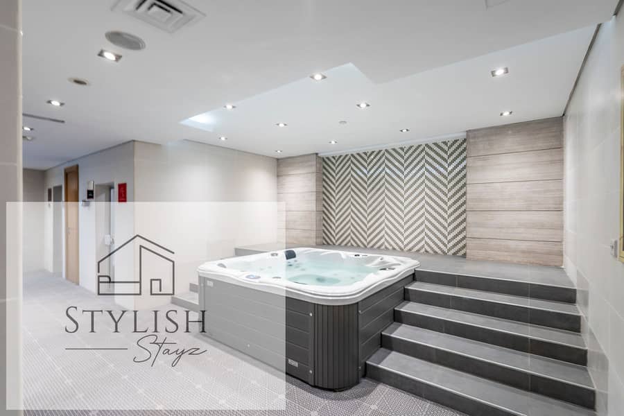 23 avanti spa - jacuzzi. jpg