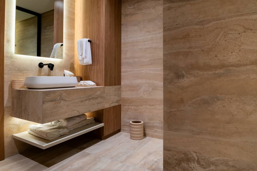 13 bathroom 3. jpg