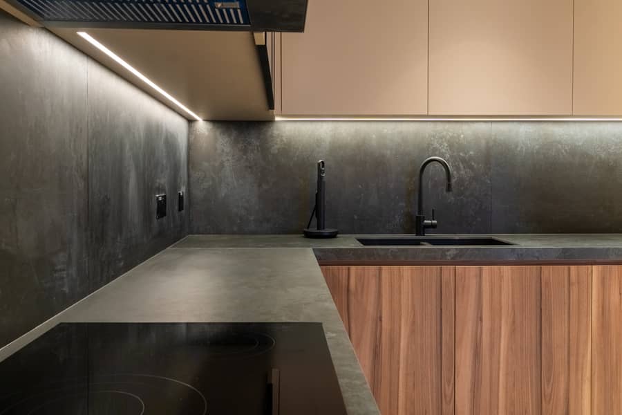4 Kitchen 3. jpg