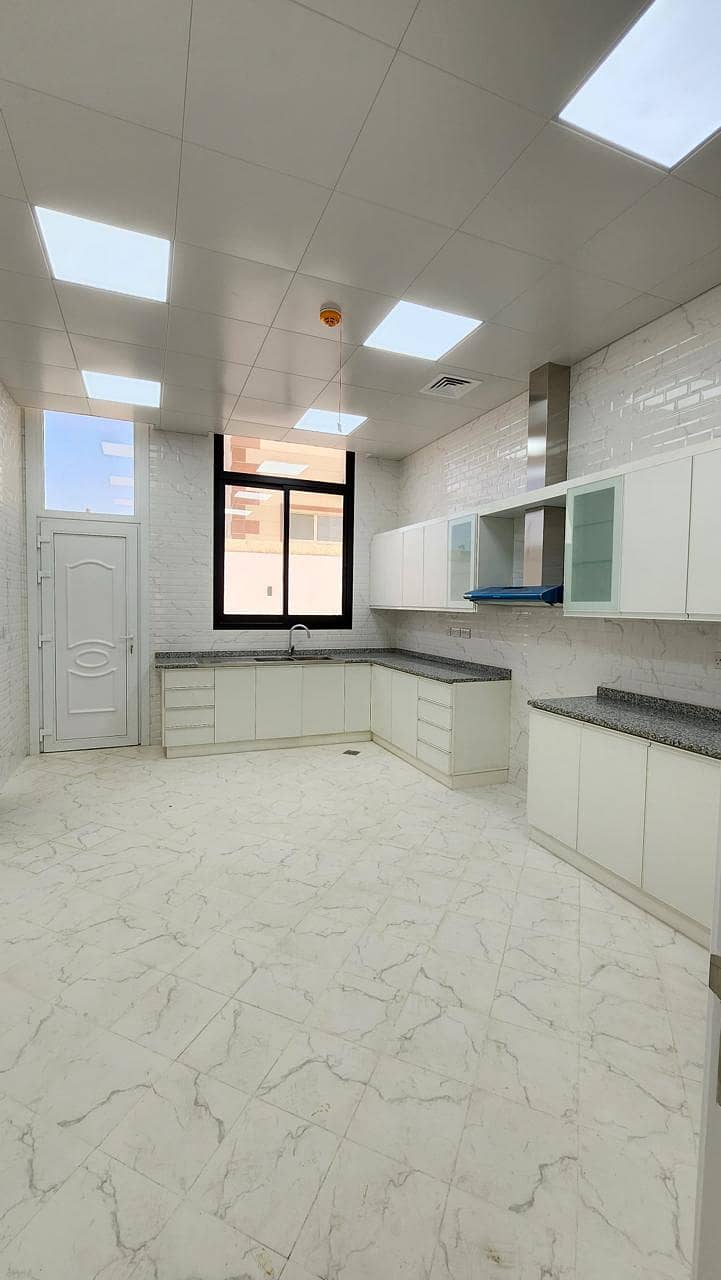 Hot Deal 1BHK|Sep Kitchen|Parking|1=Washroom|Nice Layout|Well Finishing ...