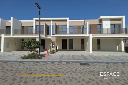 4 Bedroom Villa for Rent in Tilal Al Ghaf, Dubai - 4 Beds plus Maids | Unfurnished | Vacant 4 Bedroom Villa for Rent in Tilal Al Ghaf, Dubai - 4 Beds plus Maids | Unfurnished | Vacant
