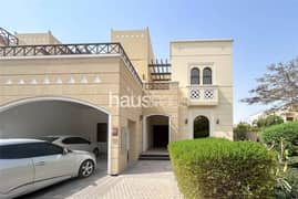 فیلا في نسيم،مدن 4 غرف 260000 درهم - 13933387