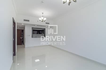 Huge-Layout 1 Bedroom Unit with Canal View Huge-Layout 1 Bedroom Unit with Canal View
