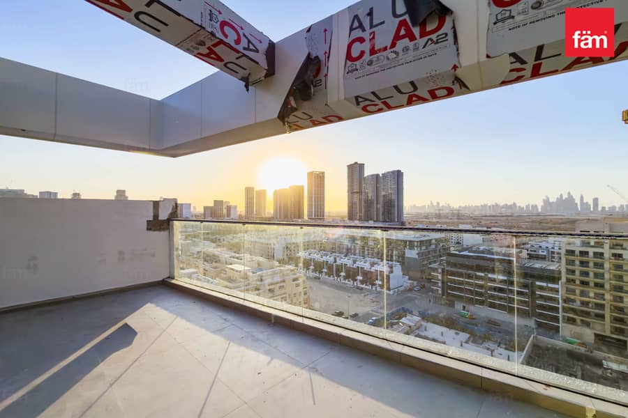 Spacious 2BR | TopFloor Corner | JVC | Maid - Image 4