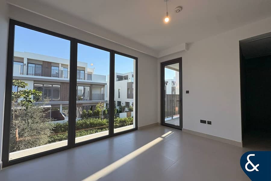 Full Upgrade | Open Kitchen | Green Belt - Image 5