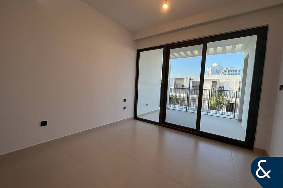 Full Upgrade | Open Kitchen | Green Belt - Image 6