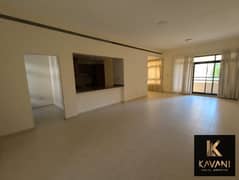 Large Apartment with Excellent Layout l Prime Area
