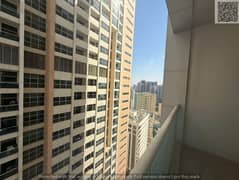 غرفتين وصالة للإيجار في أبراج عجمان ون، عقد سنوي، الدفع على أربع دفعات، تأمين شيك.