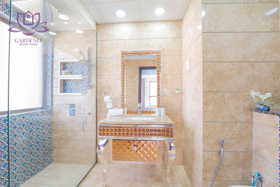 15 Bath 1 3. jpg