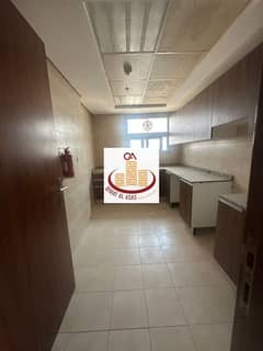 للبيع شقة رائعة في منطقة القاسمية في امارة الشارقة تتكون من : 2 غرف صالة 2 حمام مطبخ بالكون موقف سيارة مزيد من التفاصيل و معاينة العقار الرج