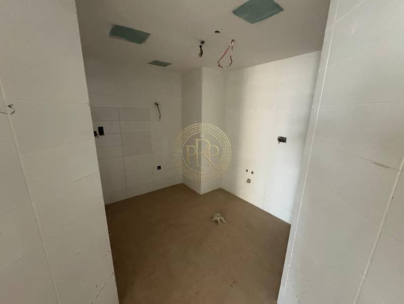 Premium Apartment I Contemporary Design & Comfort - Image 8