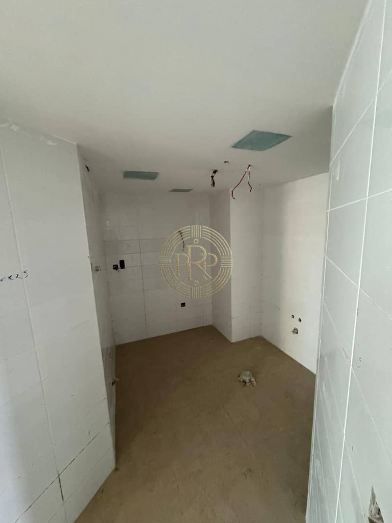 Premium Apartment I Contemporary Design & Comfort - Image 10