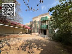 فيلا للبيع – الروضة 1، عجمان فرصة مميزة لامتلاك فيلا في موقع مميز بمنطقة الروضة 1، تتمتع بتصميم عملي ومساحات واسعة تناسب سكن العائلات