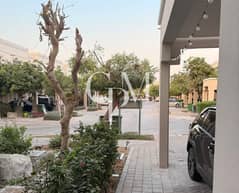 تاون هاوس أنيق من غرفتين نوم، مطوّر بالكامل، بموقع صف واحد