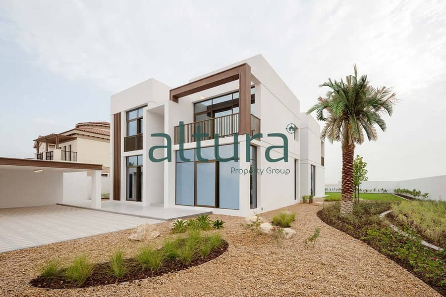 V4 Executive | Great Value Deal | Handed Over - Image 4