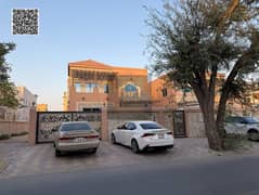 فيلا فاخره بمنطقة الروضه3 بسعر مميز وجاهزه للسكن تملك حر لجميع الجنسيات