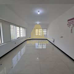 شقة في شارع حمدان 2 غرف 80000 درهم - 13947191