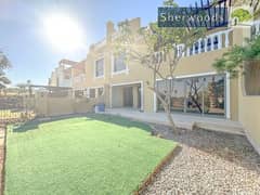 Upgraded 4BR Townhouse | Full Lagoon Views