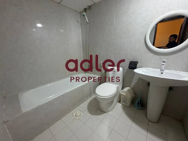 10 db7aa273-4c26-481a-90c3-0b7e51feeb8f. jpg
