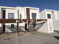 صف مزدوج | تاون هاوس مريح بغرفتين نوم + غرفة خادمة | منزل مثالي للعائلة