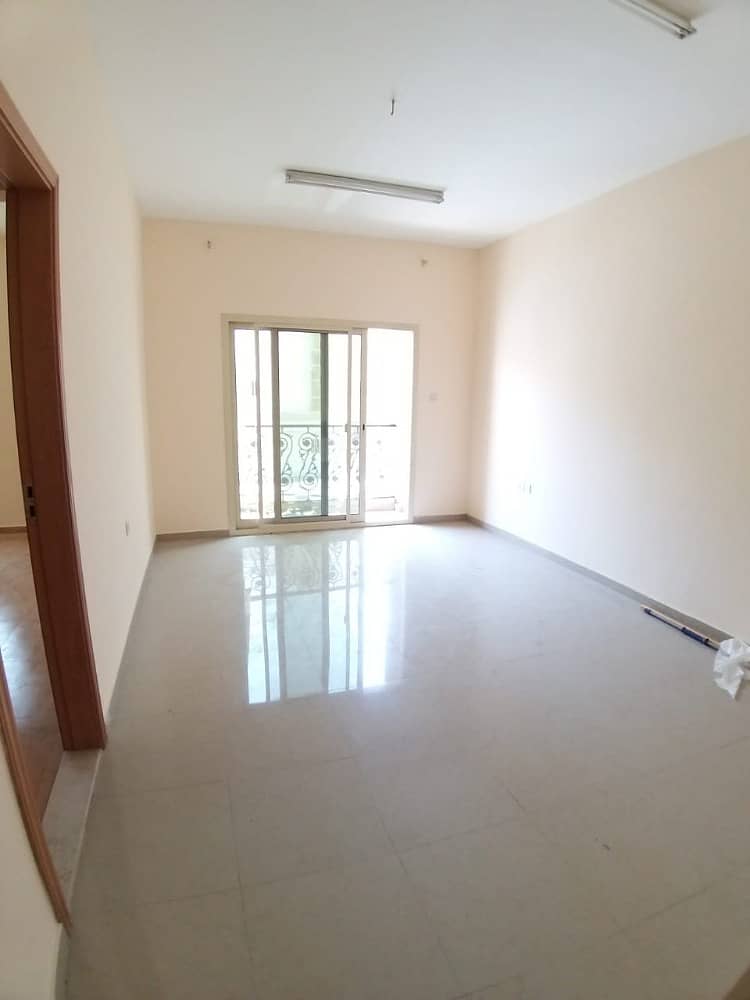 Spacious 1bhk apartment with balcony and 2 washrooms rent only 25k 6chqs