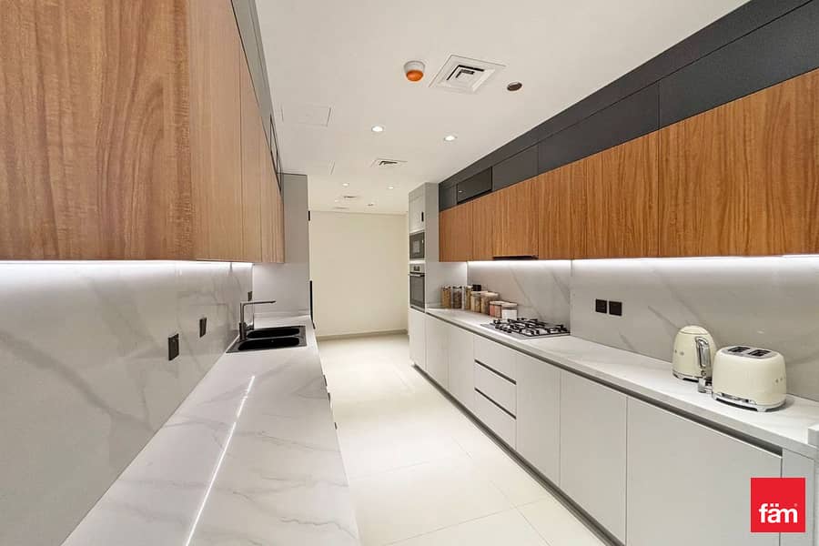 Brand New | Low Floor | Payment Plan | Pool View - Image 6