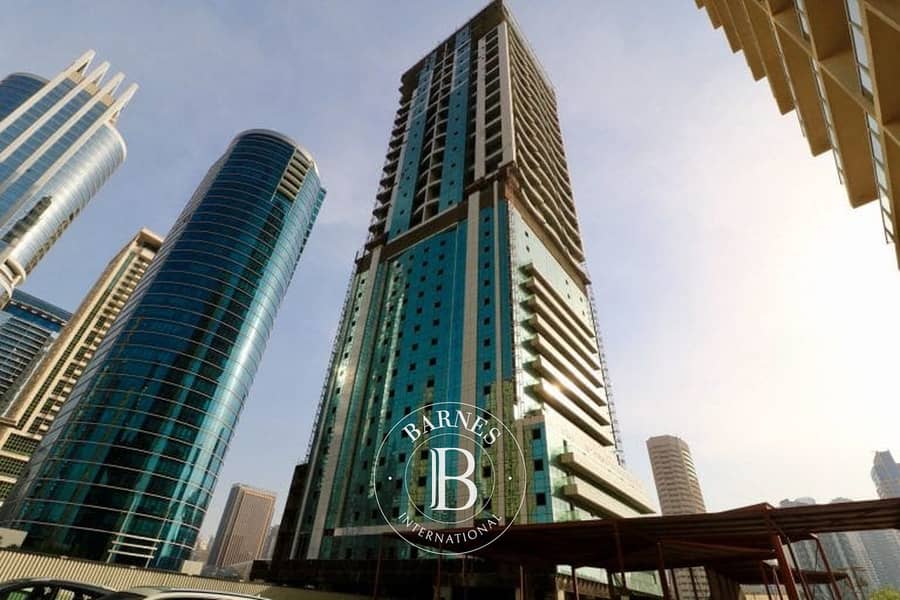 Full Lake View | Walk to Metro | Vacant - Image 9