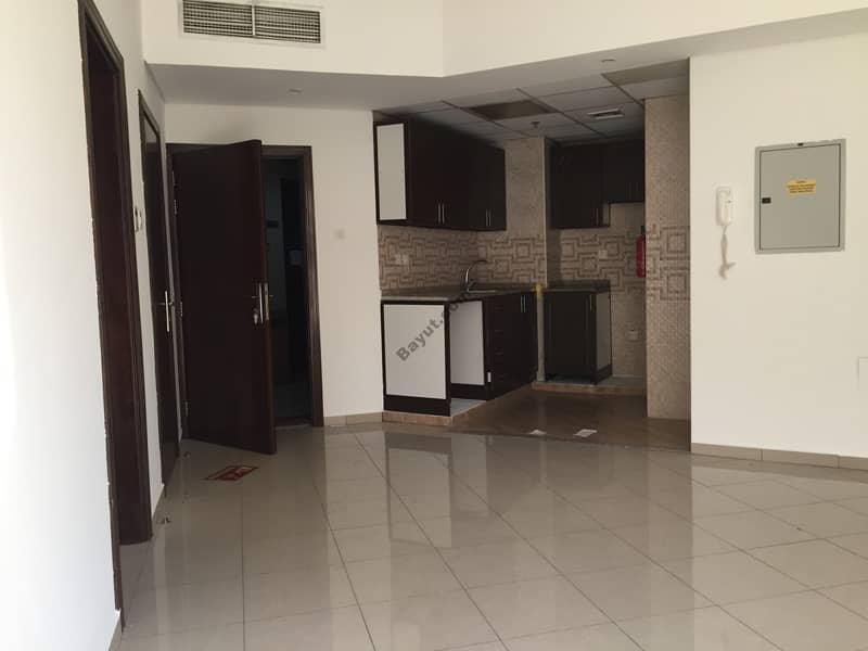 Close to Pond Park/ 1BHK with Huge Balcony and 2 Bath , GYM/Pool