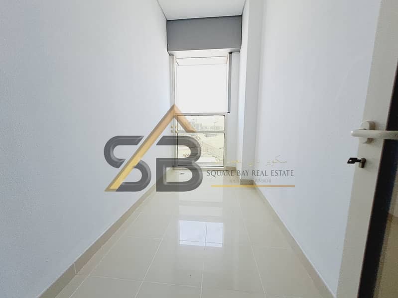 Superior and Spacious Studio Apartment Close to Central Mall All Facilities