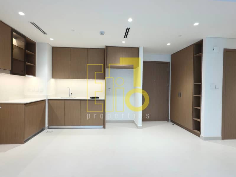 Unfurnished | Brand new | Beach access