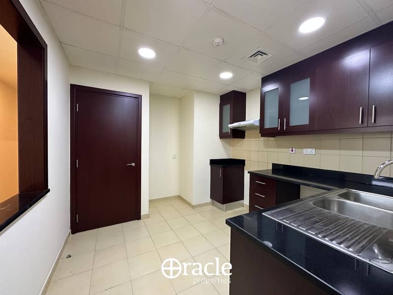 Sea & Marina View | Maid Room | Balcony - Image 9