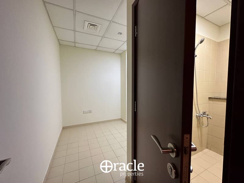 Sea & Marina View | Maid Room | Balcony - Image 10